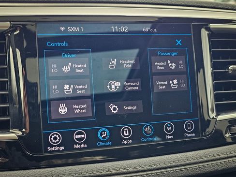 Used 2019 Chrysler Pacifica Limited FWD image 26