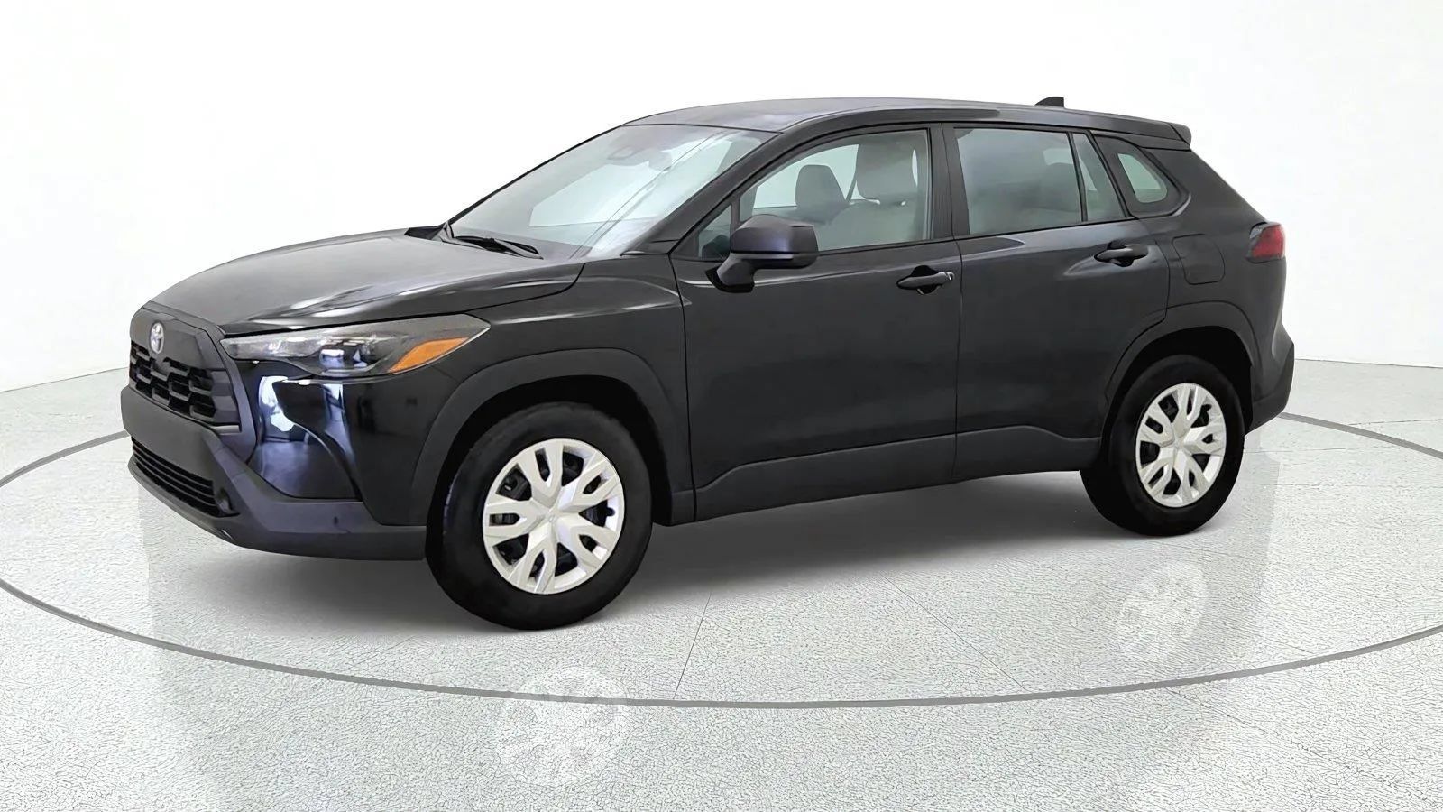 Used 2026 Toyota Corolla Cross L FWD image 4