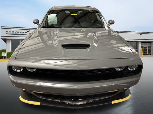 Used 2023 Dodge Challenger R/T w/ Blacktop Package image 8