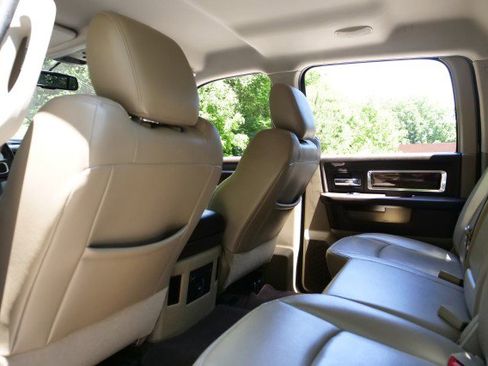 Used 2011 RAM 1500 Laramie AWD/4WD image 22