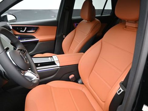 New 2026 Mercedes-Benz GLC 300 image 33