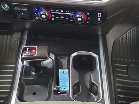 Used 2022 Chevrolet Silverado 1500 LTZ w/ LTZ Convenience Package II image 28