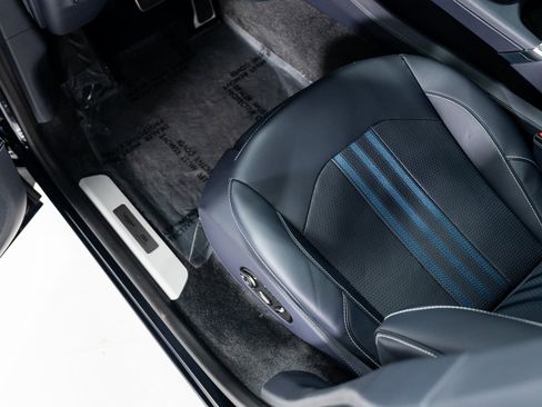 Used 2025 Aston Martin DBX 707 image 12