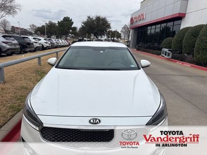 Used 2018 Kia Cadenza Premium