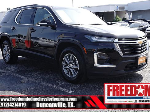 Used 2023 Chevrolet Traverse LT w/ LPO, Floor Liner Package AWD/4WD image 7