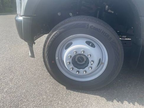 New 2024 Ford F550 4x4 Regular Cab Super Duty image 5