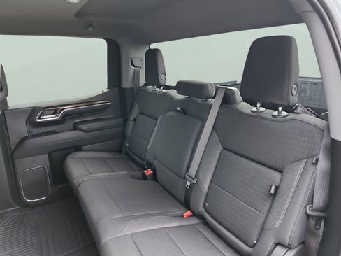 Used 2023 GMC Sierra 1500 Elevation image 18