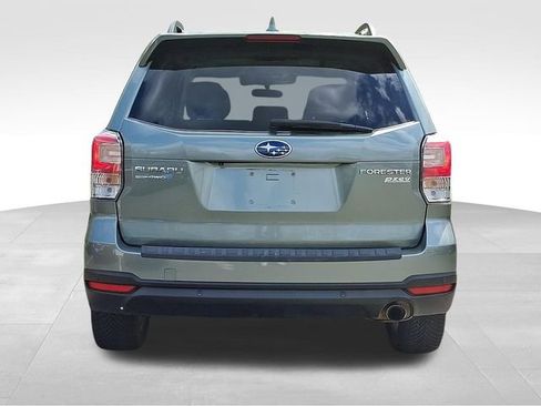 Used 2017 Subaru Forester 2.5i Touring AWD/4WD image 5