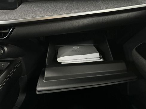 Used 2025 Nissan Kicks SV image 21