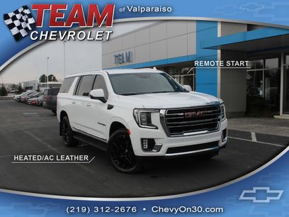 Used 2022 GMC Yukon XL SLT w/ SLT Luxury Package
