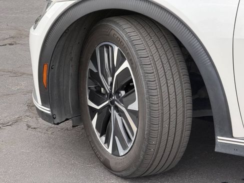 Used 2022 Kia EV6 Light RWD image 14