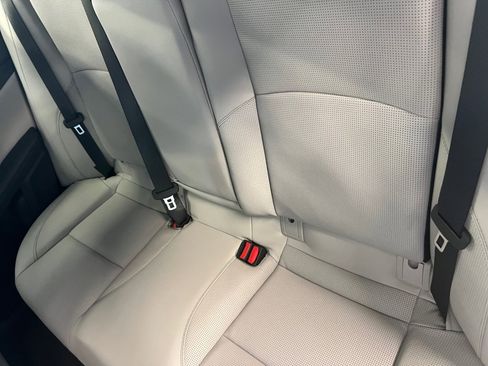 Used 2025 Toyota Camry XLE image 12