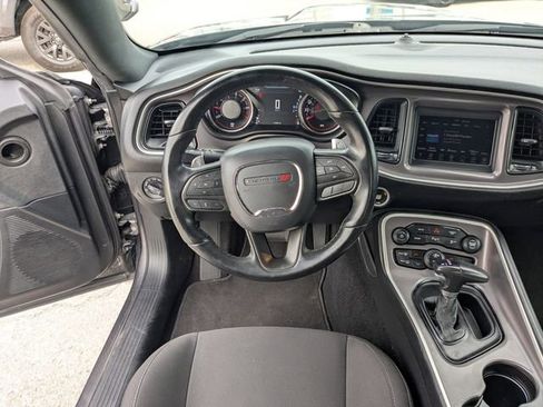 Used 2022 Dodge Challenger GT image 14