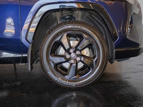 Used 2021 Toyota RAV4 XSE image 6