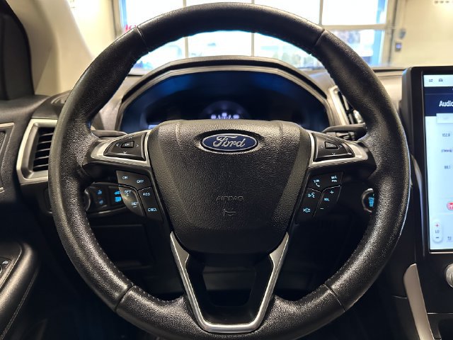 Certified 2022 Ford Edge SEL w/ Convenience Package AWD/4WD image 9