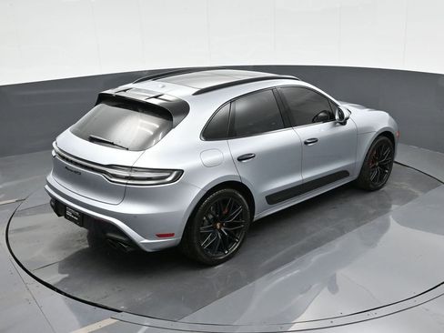 Certified 2024 Porsche Macan GTS image 30