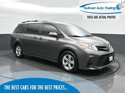Used 2018 Toyota Sienna LE w/ Carpet Mat Package