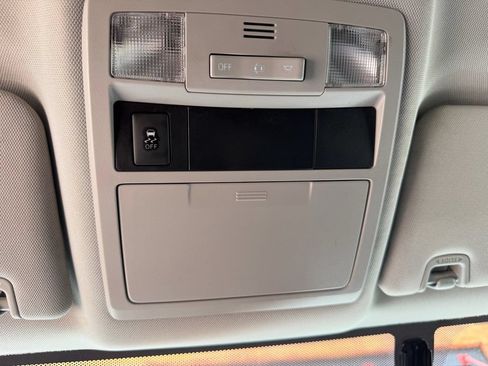 Used 2016 Toyota Tacoma SR RWD image 37
