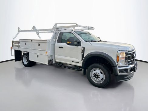 New 2025 Ford F550 4x4 Regular Cab Super Duty image 1