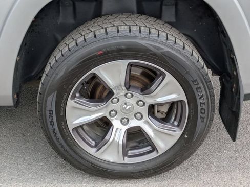 Used 2019 RAM 1500 Laramie AWD/4WD image 25