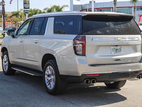 Used 2024 Chevrolet Suburban Premier RWD image 6