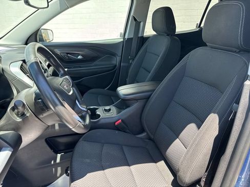 Used 2024 GMC Terrain SLE AWD/4WD image 9