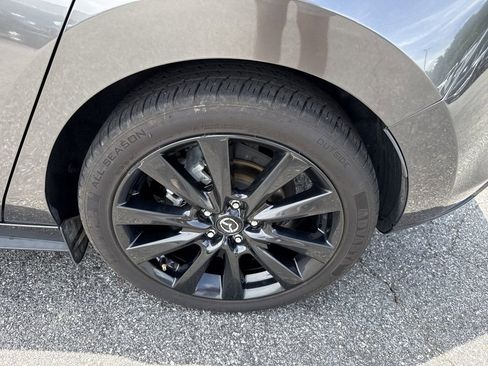 Used 2021 MAZDA MAZDA3 s AWD/4WD image 19