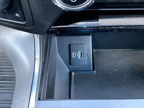 Used 2021 Ford F150 Lariat image 19