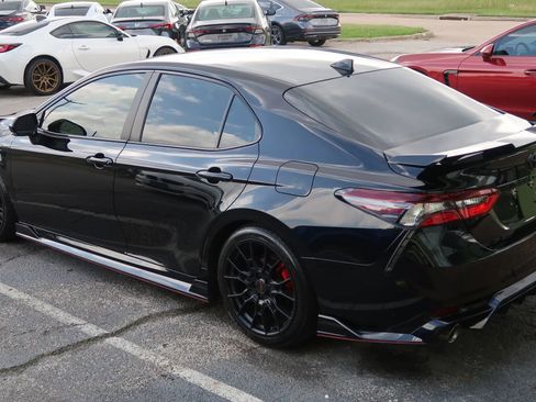 Used 2021 Toyota Camry TRD w/ TRD Package w/JBL Audio FWD image 10