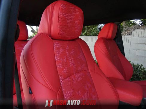 Used 2025 Toyota Tacoma SR RWD image 33
