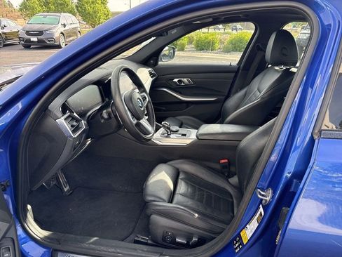 Used 2019 BMW 330i xDrive Sedan w/ M Sport Package AWD/4WD image 10
