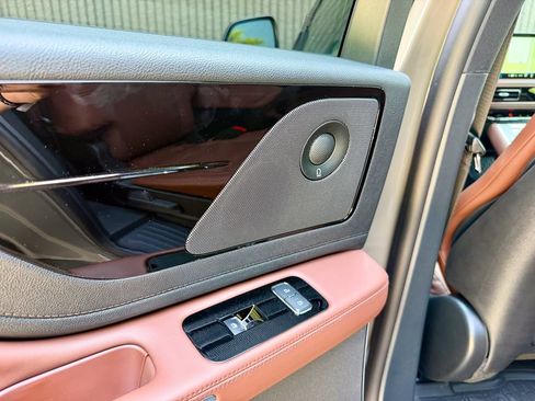 New 2026 Lincoln Aviator Reserve AWD/4WD image 19