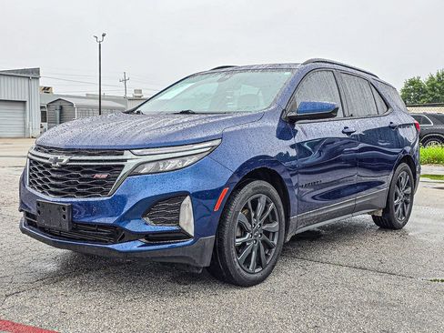 Certified 2022 Chevrolet Equinox RS w/ LPO, Floor Liner Package FWD image 3