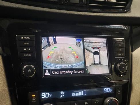 Used 2022 Nissan Rogue Sport SL image 28