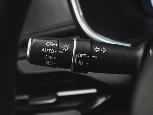 Used 2023 Acura MDX w/ Advance Package AWD/4WD image 32