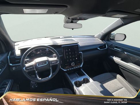 Used 2025 GMC Acadia Elevation image 25