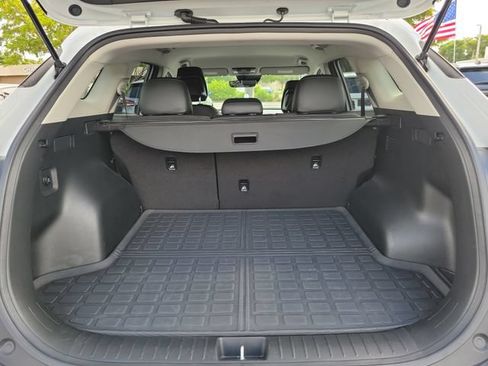 Used 2024 Kia Sportage EX FWD image 8