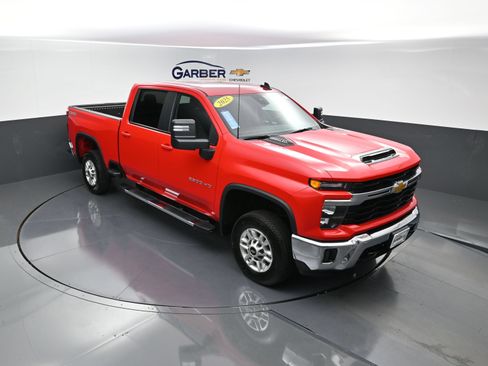 Certified 2025 Chevrolet Silverado 2500 LT w/ Convenience Package AWD/4WD image 1