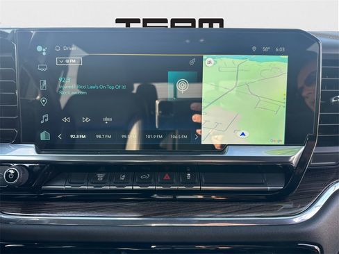 Used 2024 Chevrolet Silverado 2500 LT w/ Convenience Package image 15