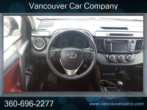 Used 2017 Toyota RAV4 LE image 18