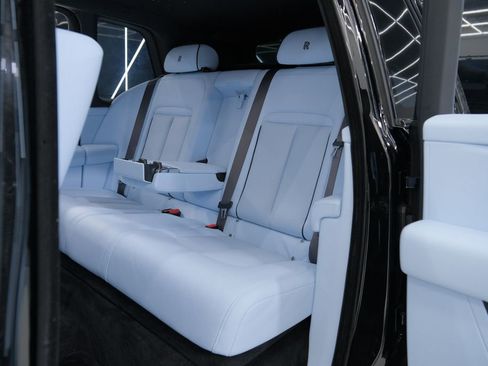 Used 2026 Rolls-Royce Cullinan AWD/4WD image 39