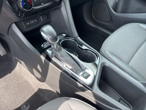 Used 2022 Buick Encore GX Preferred FWD image 34