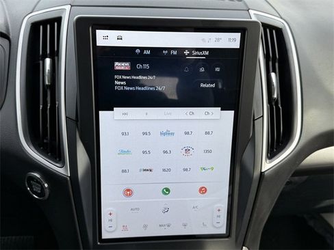 Certified 2023 Ford Edge SEL w/ Convenience Package image 10