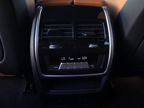 Used 2025 BMW X5 sDrive40i w/ M Sport Package image 21