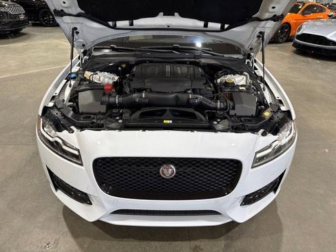 Used 2016 Jaguar XF R-Sport image 19