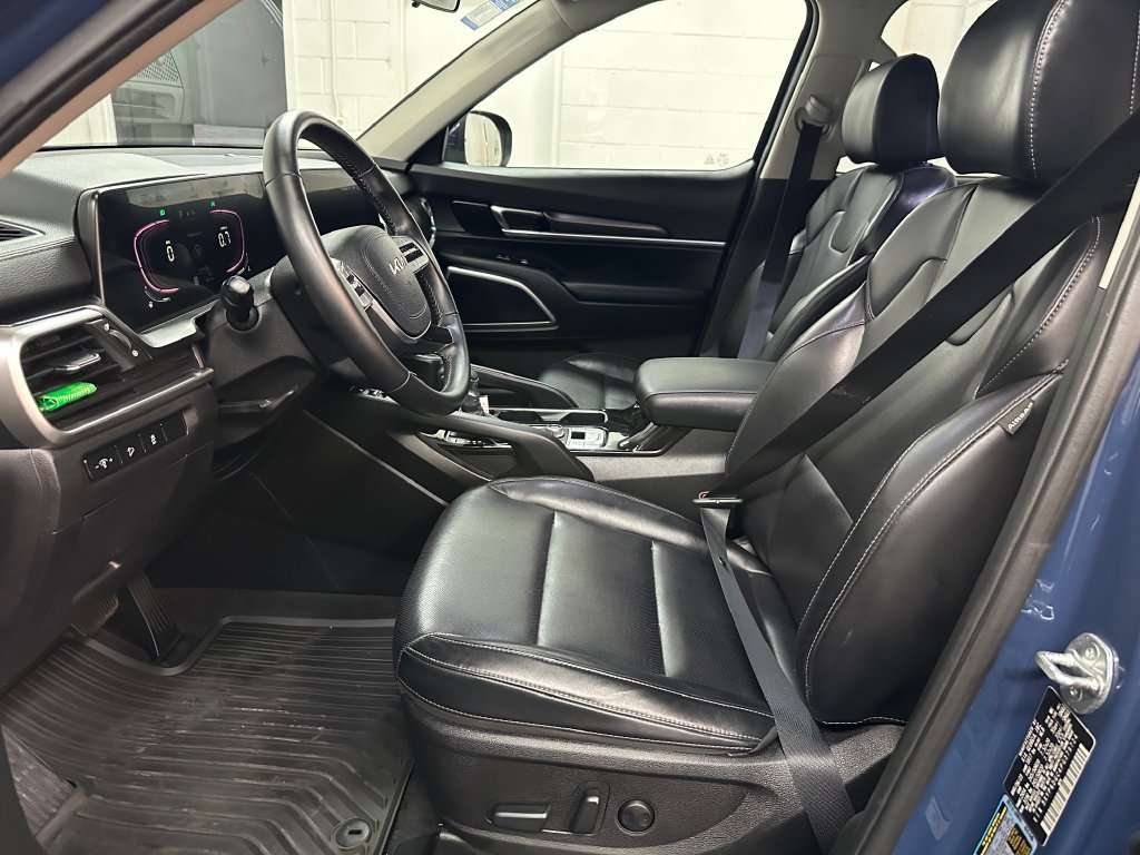 Used 2023 Kia Telluride S w/ S Sunroof Package AWD/4WD image 17