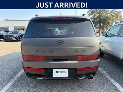 Used 2024 Hyundai Santa Fe Calligraphy FWD image 2