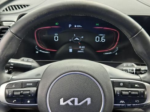 Certified 2024 Kia Sportage EX image 31