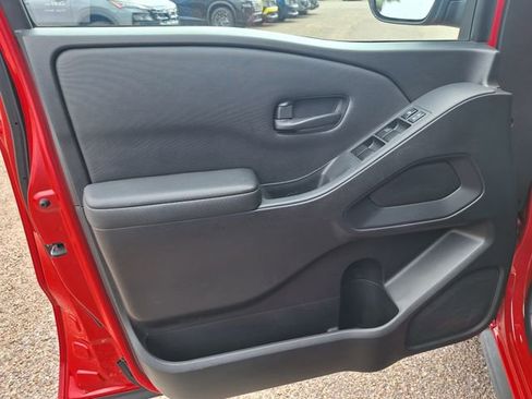 Certified 2022 Nissan Frontier S RWD image 9