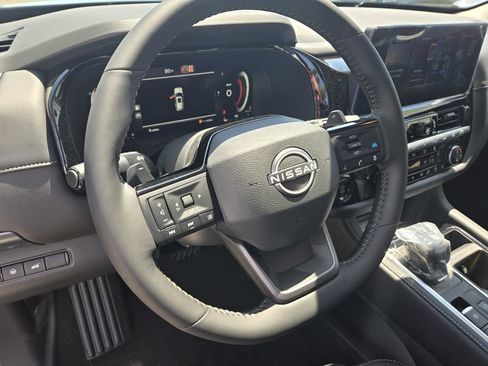 New 2026 Nissan Pathfinder SL AWD/4WD image 12